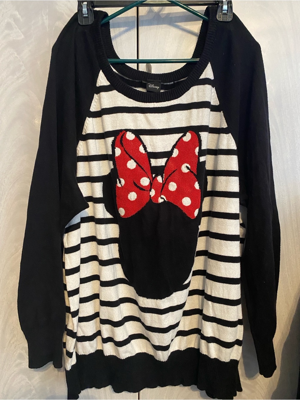 Disney Minnie Mouse Sweater / Sweatshirt
